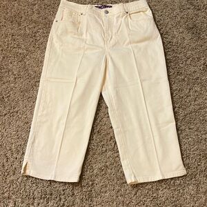 Gloria Vanderbilt Amanda Capri Yellow Pants